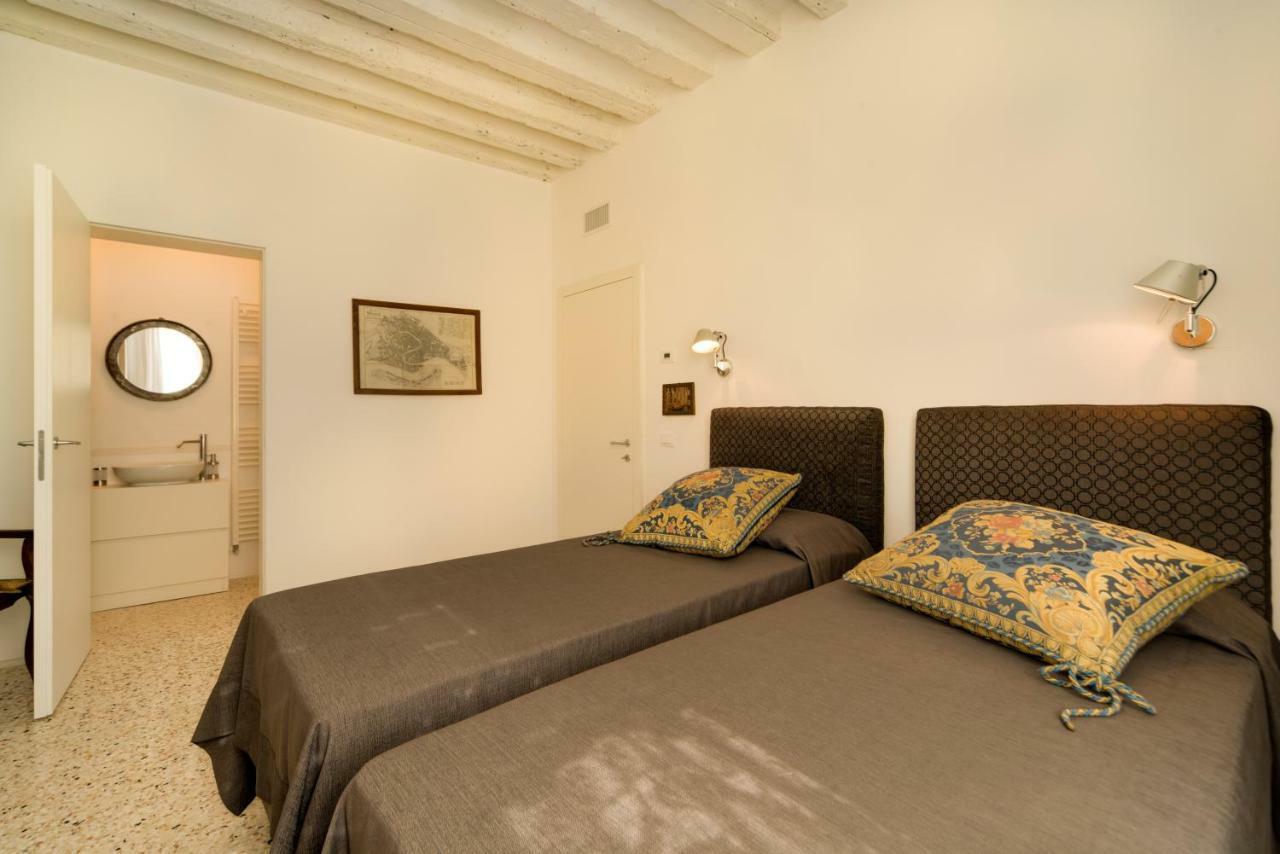 Appartement Ca' Dorina Luxury à Venise Extérieur photo